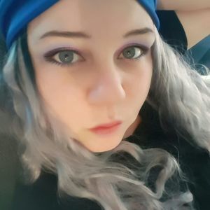 Meet your Posher, Korina